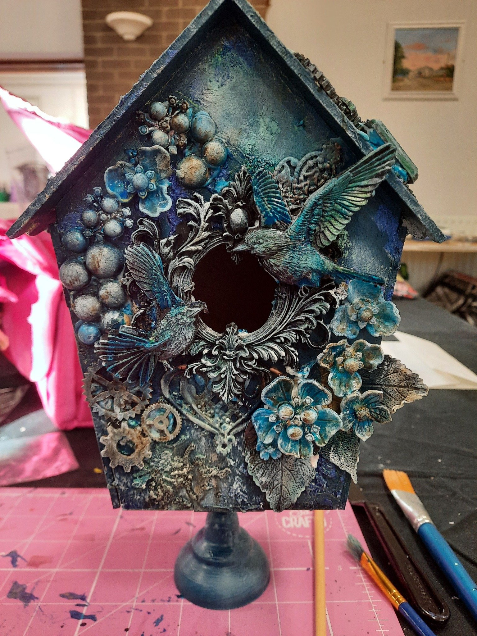 3D Birdhouse MDF Craft Kit – Scalloped Roof Altered Art Base - Image 3